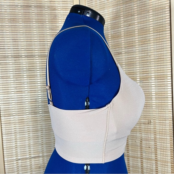 EUC PINK Victoria’s Secret Wireless Bra, Size XL - Picture 2 of 11